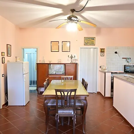 Petrosa Holiday home *